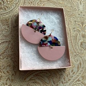 Leather/resin earrings